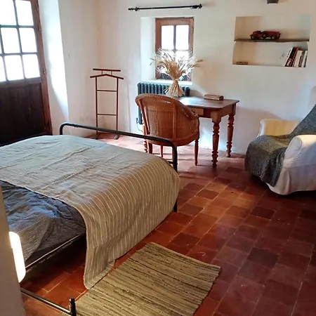 ベッド・アンド・ブレックファスト La Bergerie En Provence Puimichel